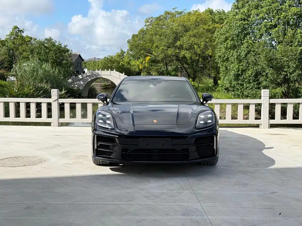 Porsche Panamera — миниатюра 2