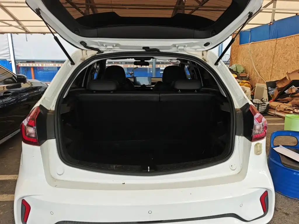 Geely Vision X3 — миниатюра 19