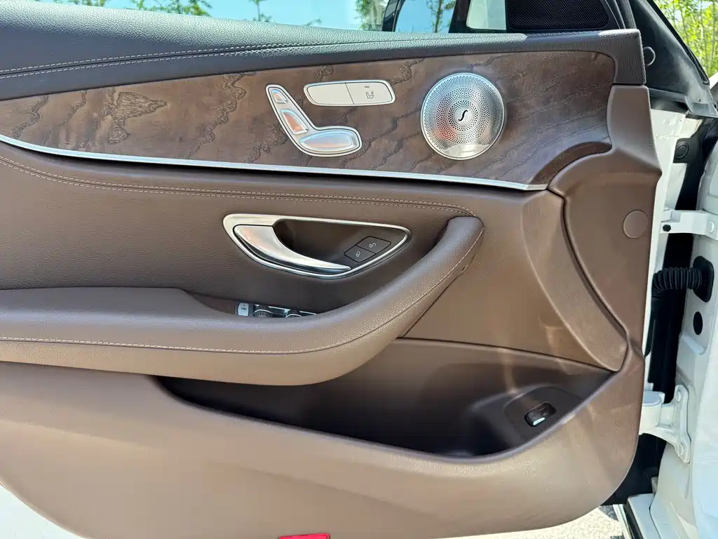 Mercedes-Benz E-Class E 200 L, фото 7