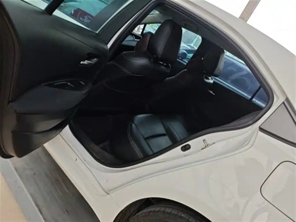 Toyota Corolla — миниатюра 6