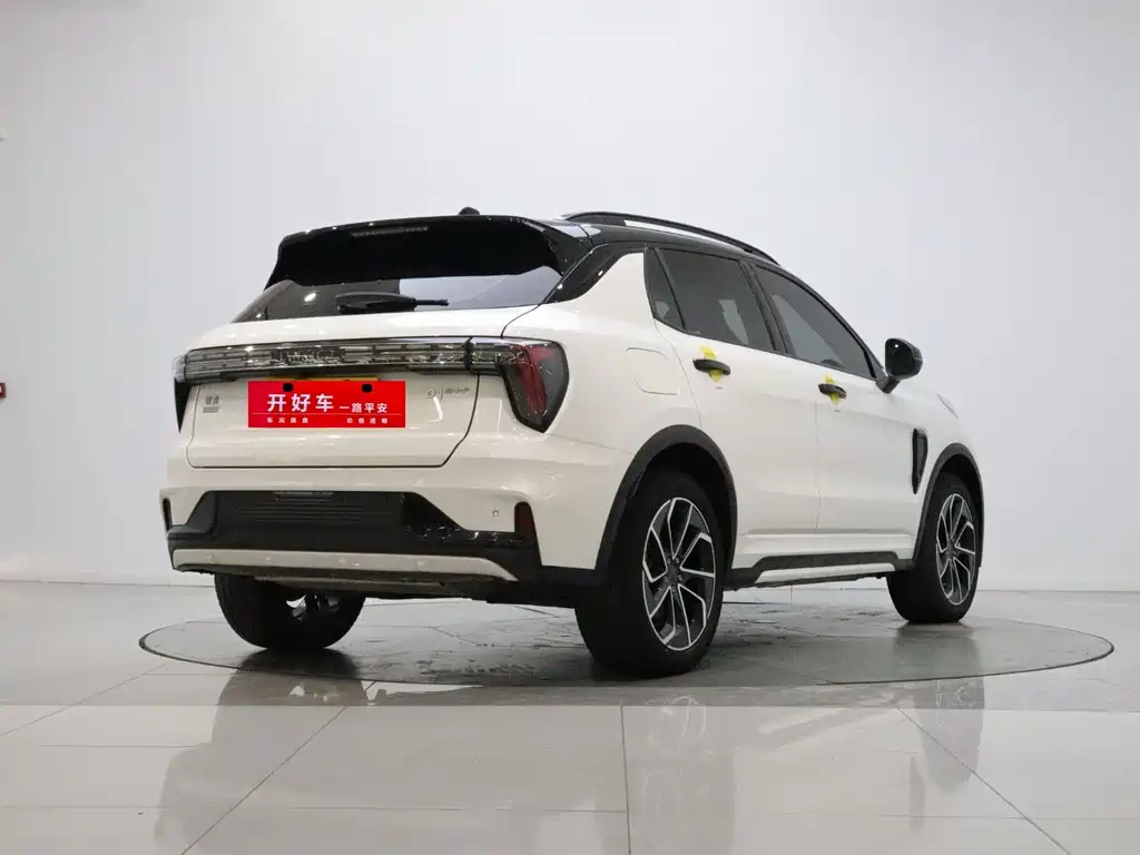 Lynk & Co 01 — миниатюра 4