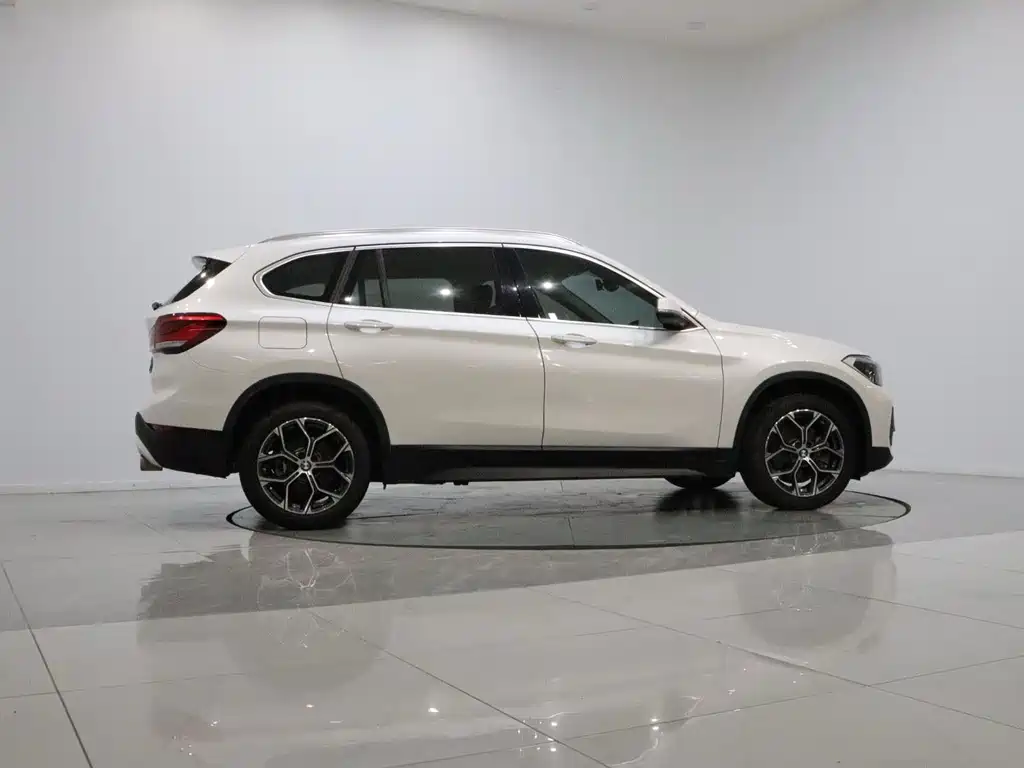 BMW X1 — миниатюра 8