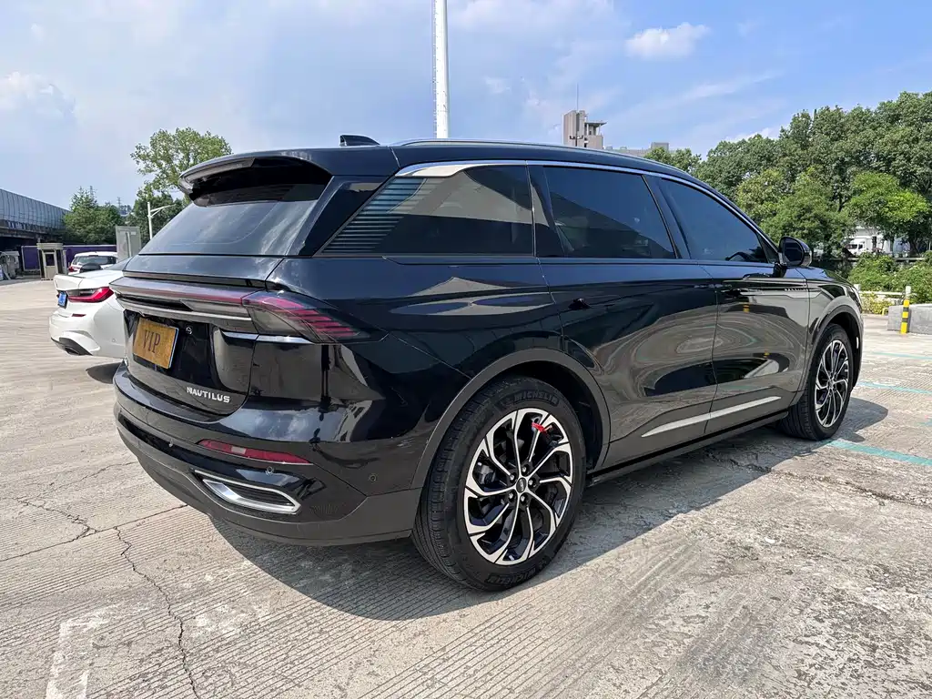 Lincoln Nautilus — миниатюра 9