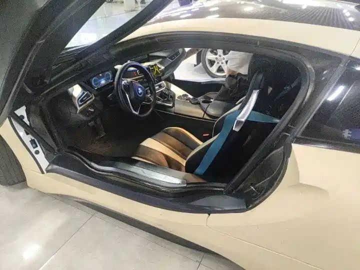 BMW i8 — миниатюра 3