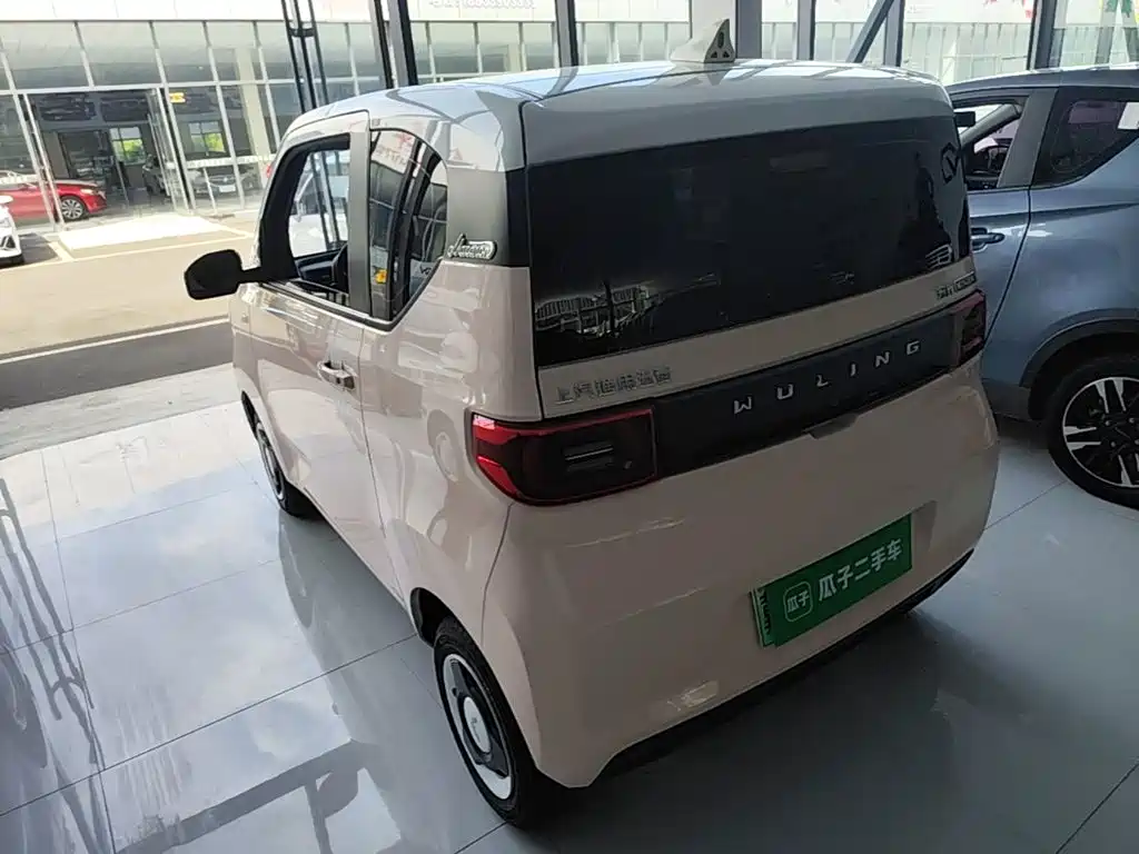 Wuling MINIEV — миниатюра 5