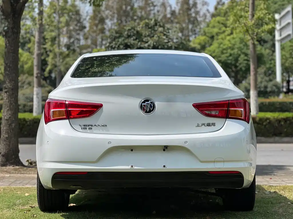 Buick Verano — миниатюра 8
