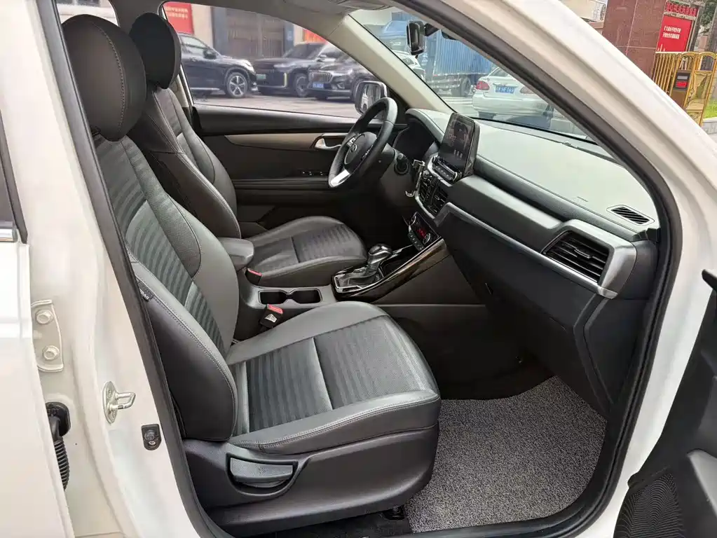 Kia Sportage — миниатюра 9
