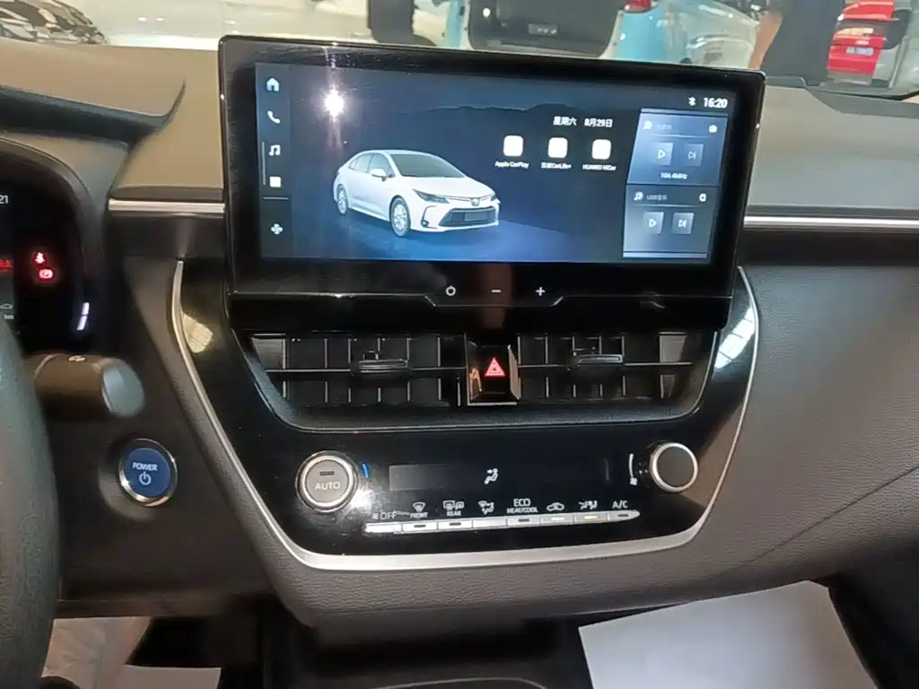 Toyota Corolla — миниатюра 13