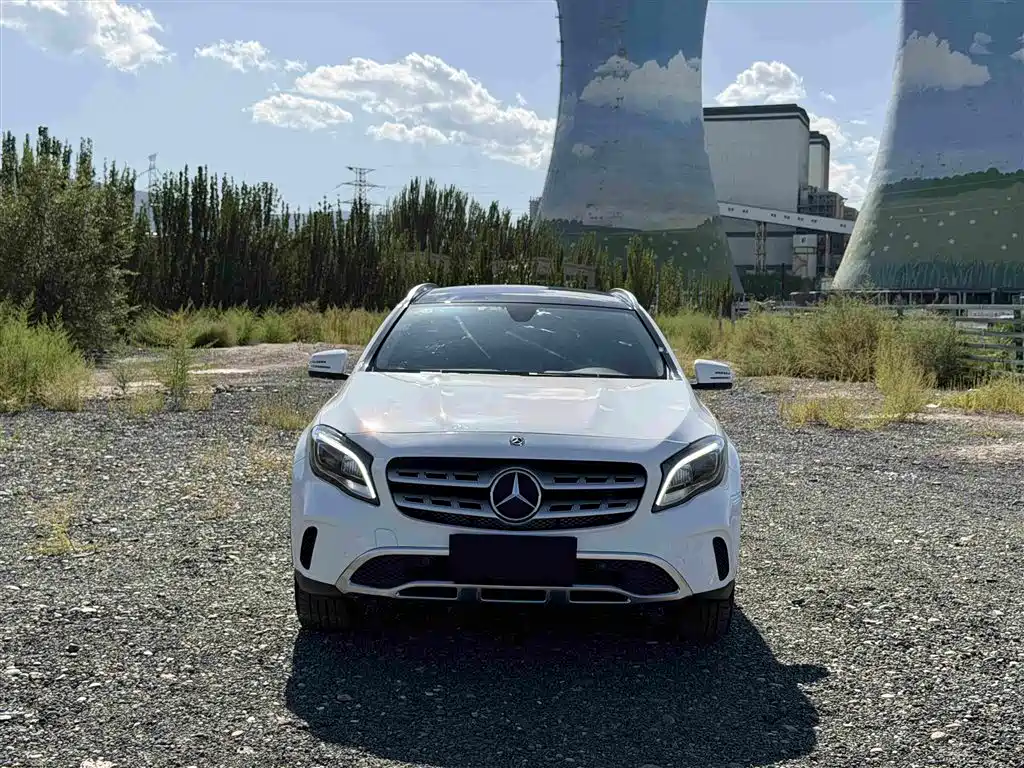 Mercedes-Benz GLA — миниатюра 2