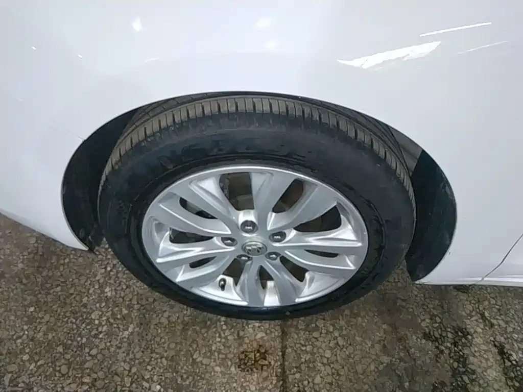 Buick Excelle — миниатюра 23
