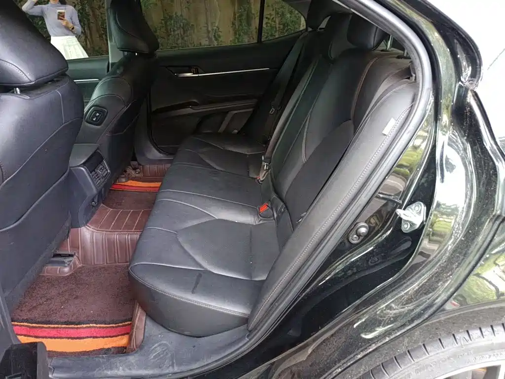 Toyota Camry — миниатюра 15