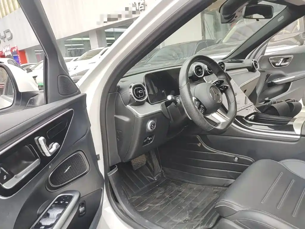 Mercedes-Benz C-Class — миниатюра 16