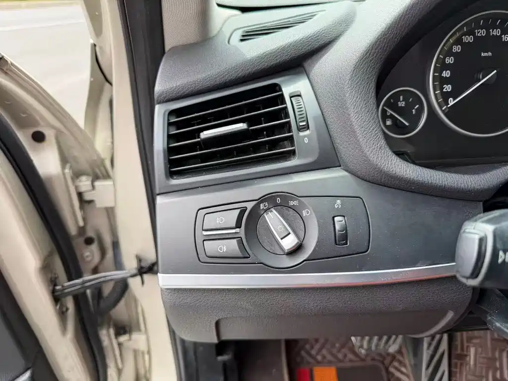 BMW X3 (Import) — миниатюра 16