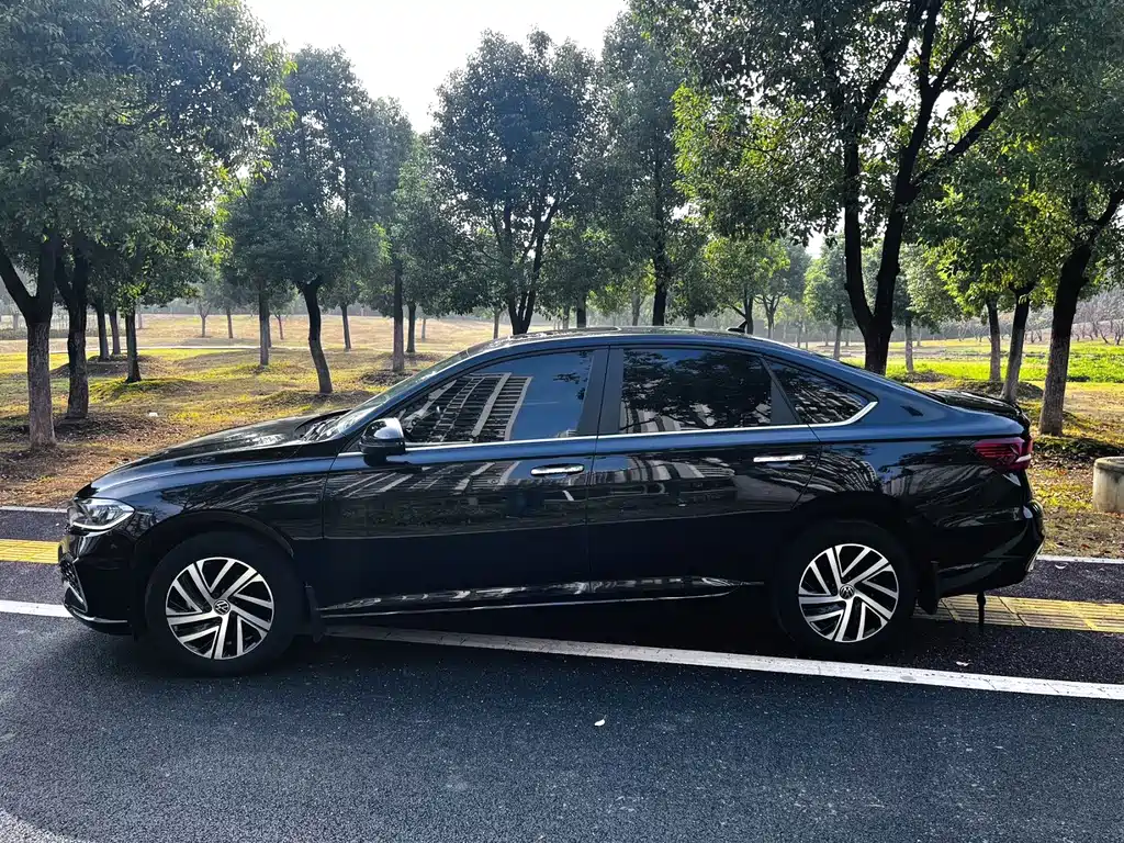 Volkswagen Lavida — миниатюра 8