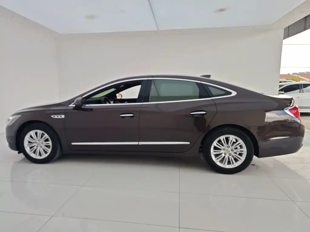 Buick LaCrosse — миниатюра 28