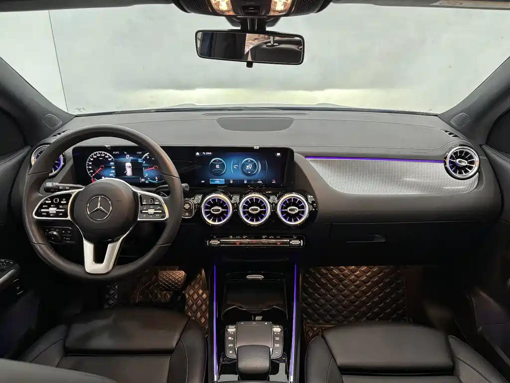 Mercedes-Benz GLA — миниатюра 12