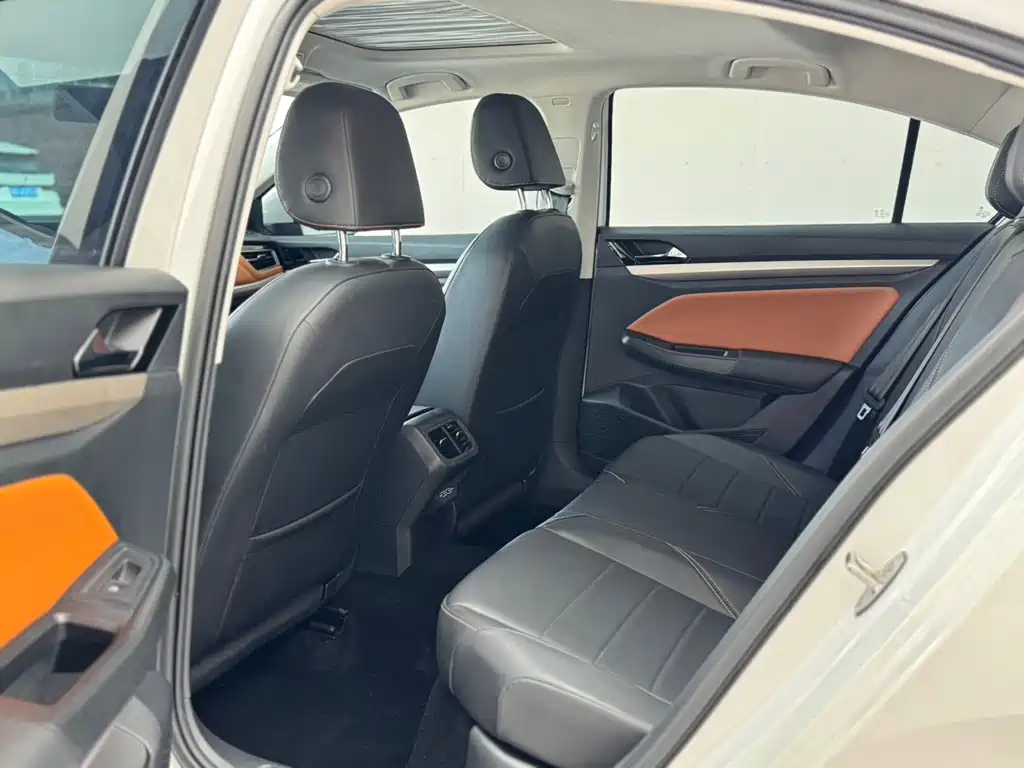 Volkswagen Bora — миниатюра 5