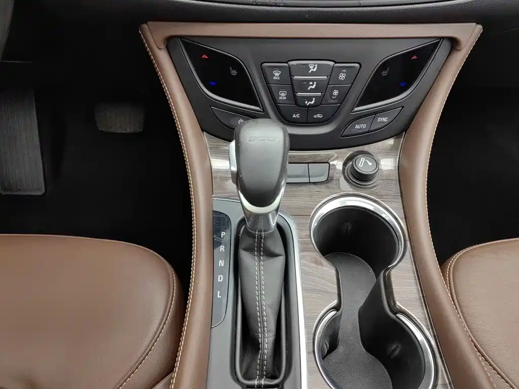 Buick Envision Plus — миниатюра 13