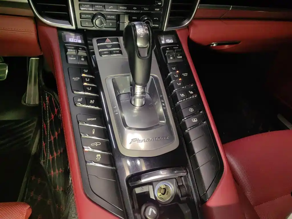 Porsche Panamera — миниатюра 10