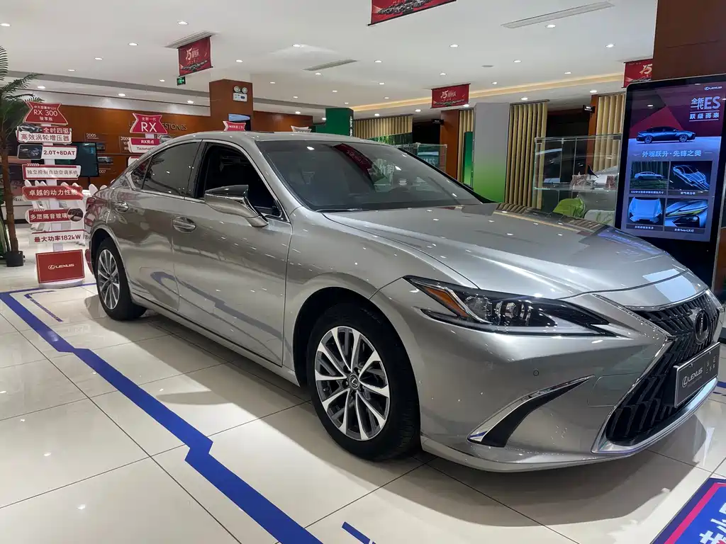 Lexus ES — миниатюра 3