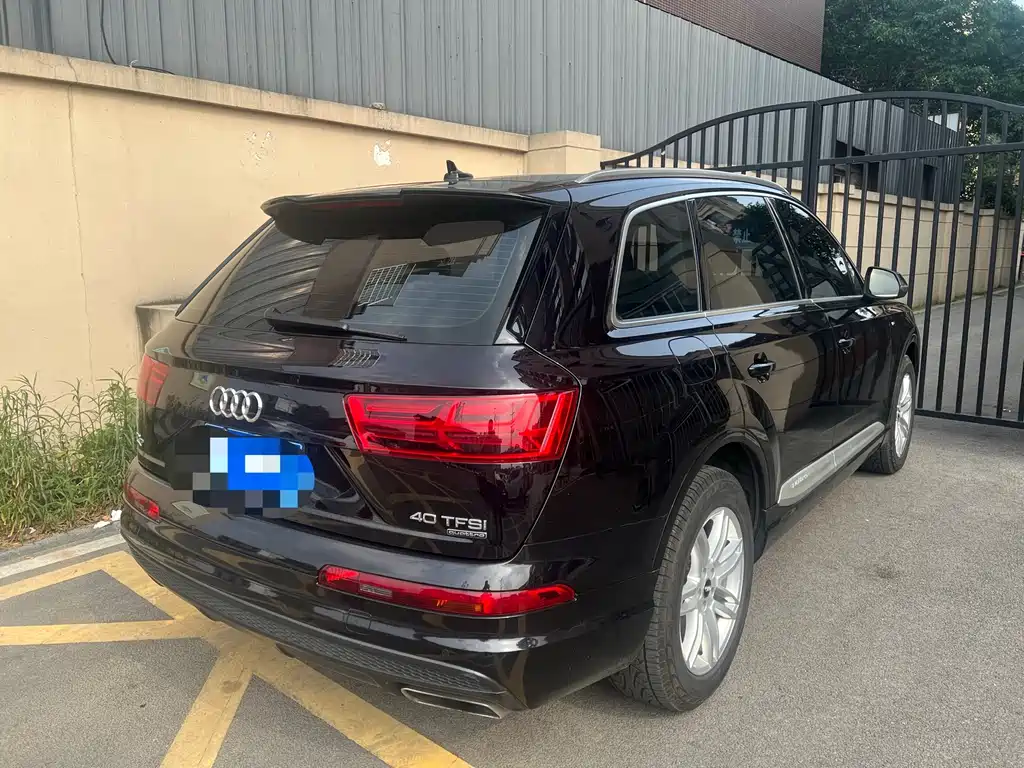 Audi Q7 2018 40 TFSI S line Sport