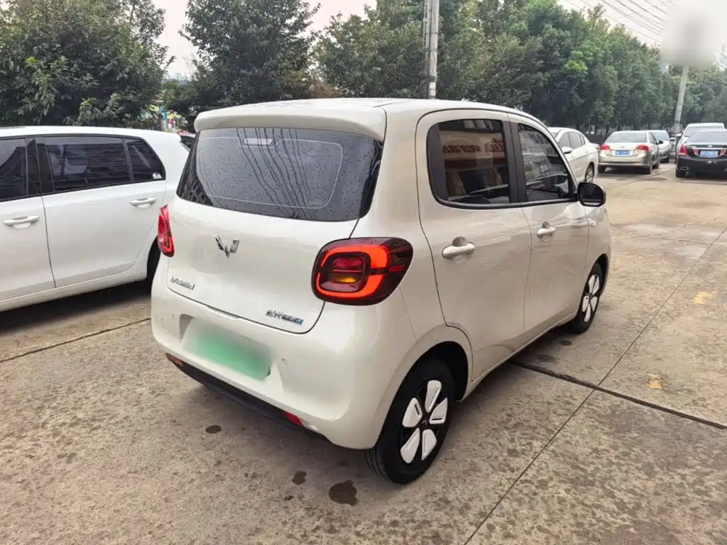 Wuling MINIEV — миниатюра 7