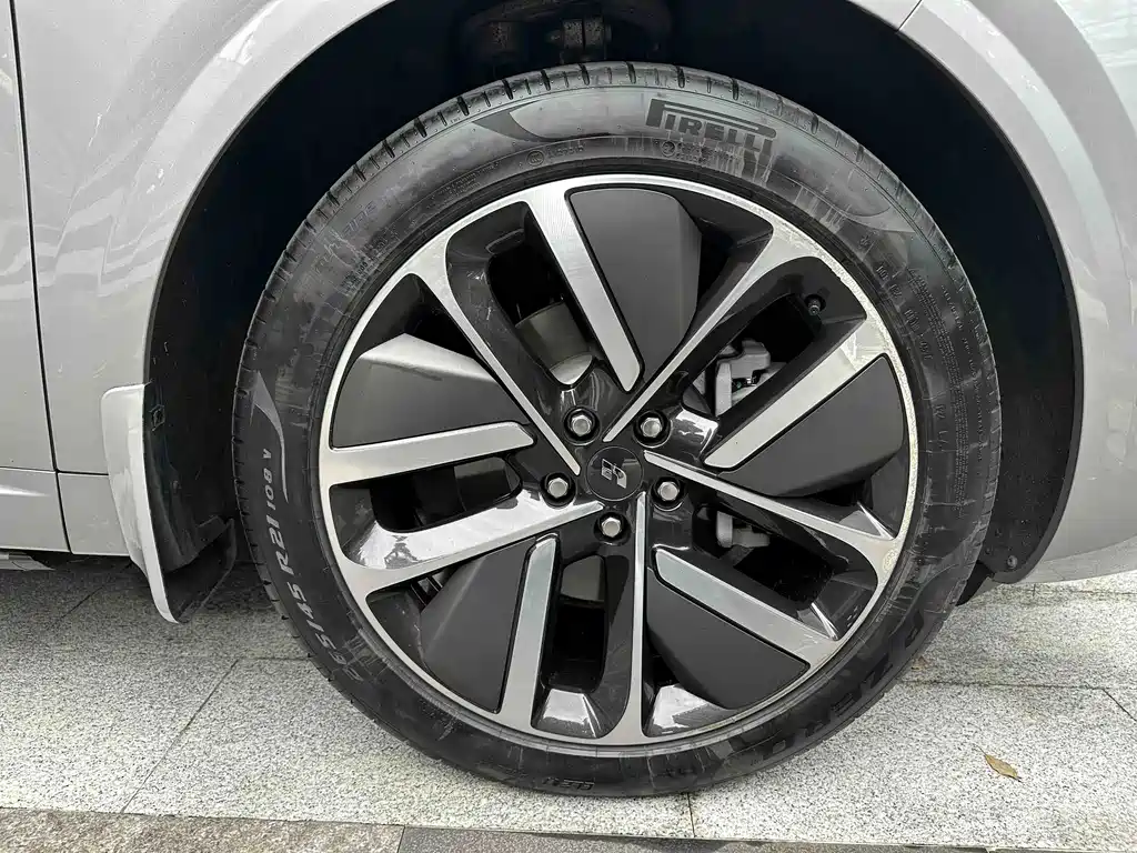Li Auto Li L6 — миниатюра 10