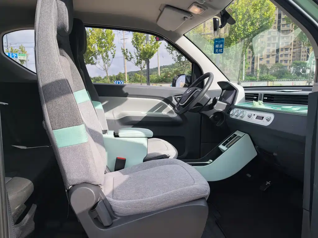 Wuling MINIEV — миниатюра 16