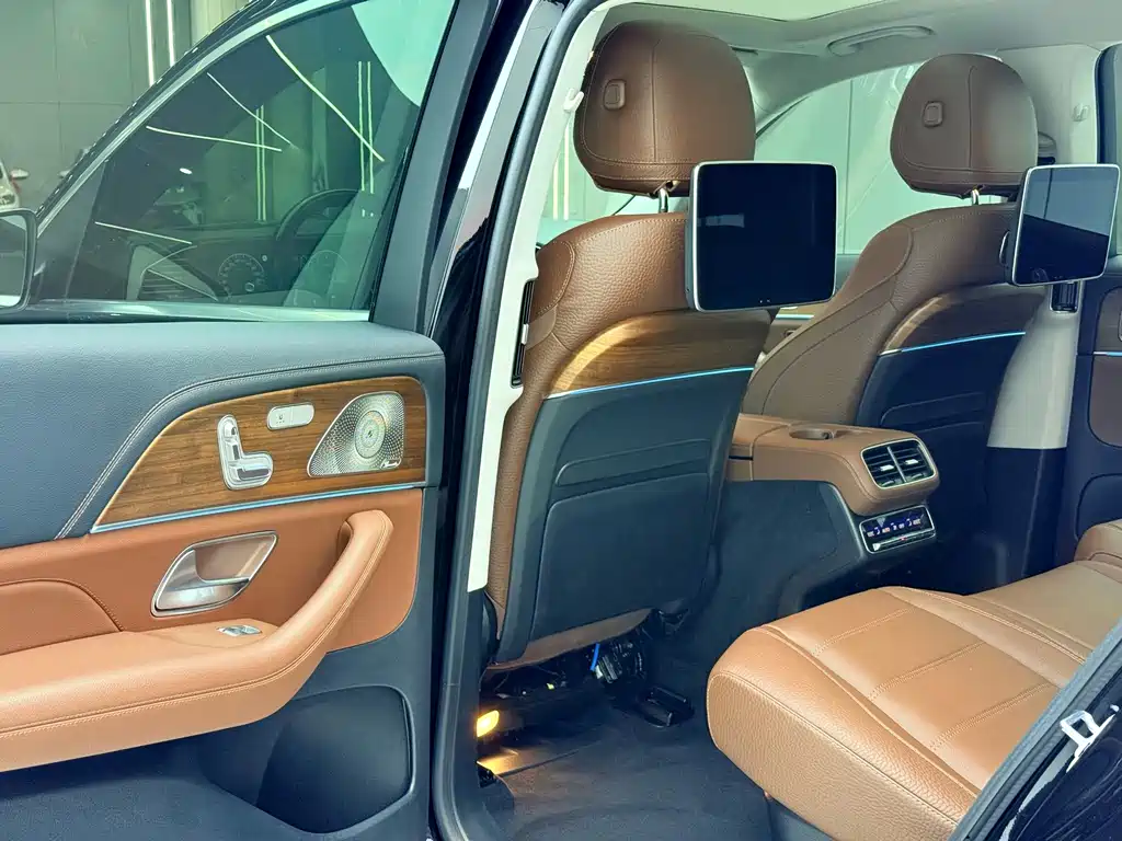Mercedes-Benz GLS — миниатюра 9