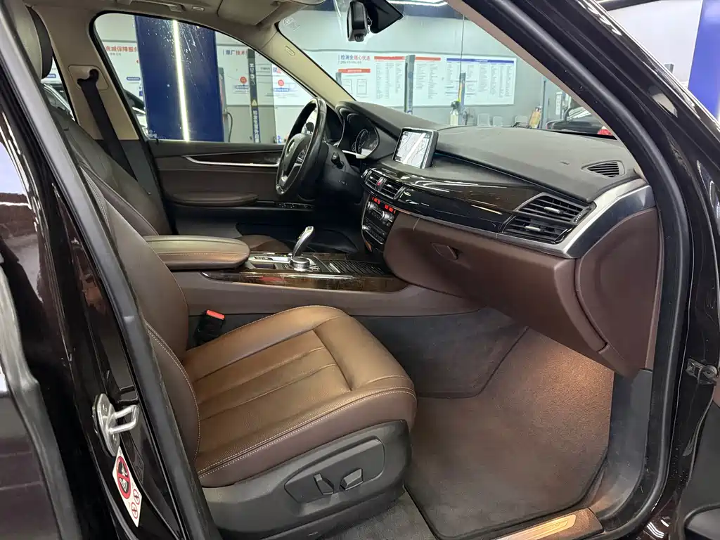 BMW X5 (Import) — миниатюра 7