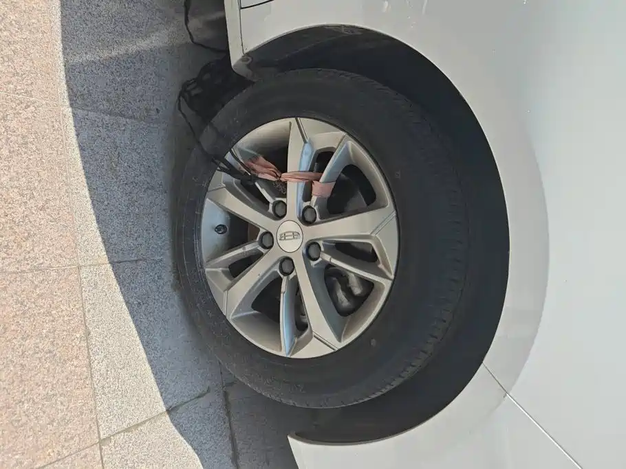 Geely Emgrand GL — миниатюра 6