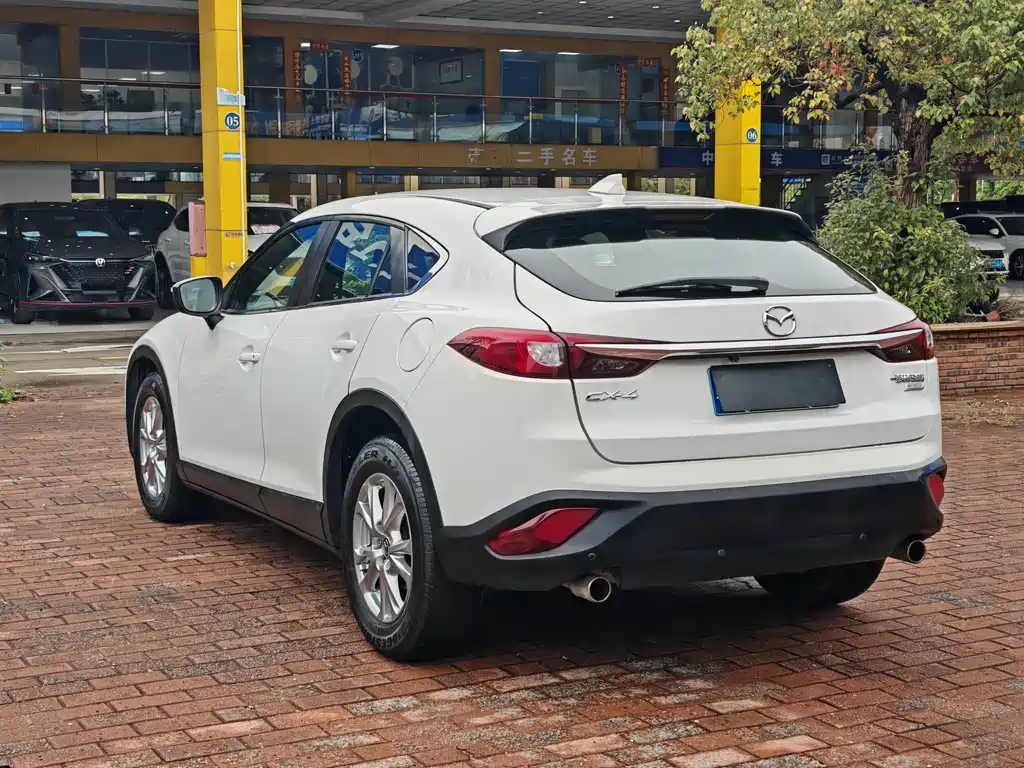 MAZDA CX 4