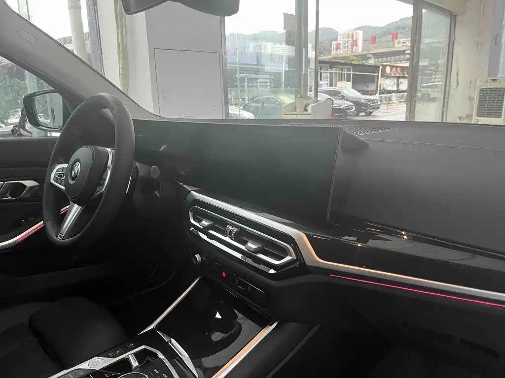 BMW 3 Series — миниатюра 8