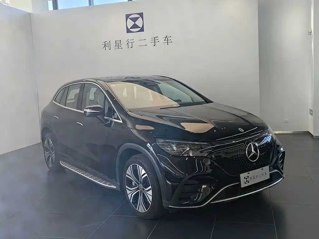 Mercedes-Benz EQE SUV — миниатюра 3