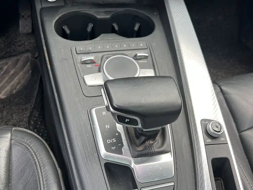 Audi A4L — миниатюра 22