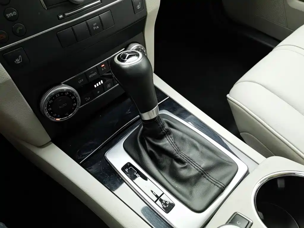 Mercedes-Benz GLK-Class — миниатюра 13