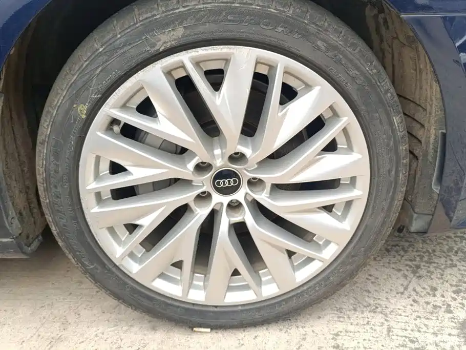 Audi A7L — миниатюра 6