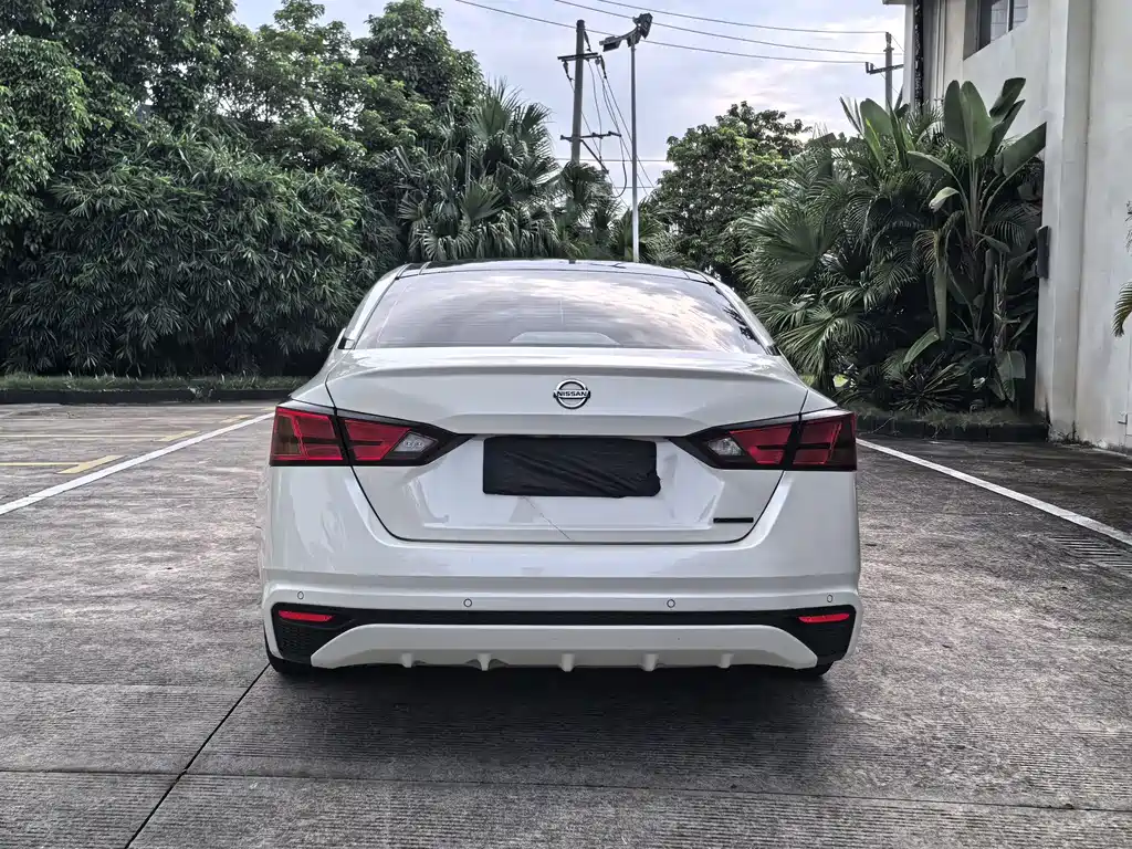 Nissan Teana — миниатюра 3