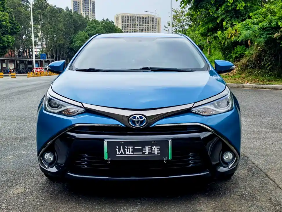 Toyota Levin Twin Engine E+ — миниатюра 2