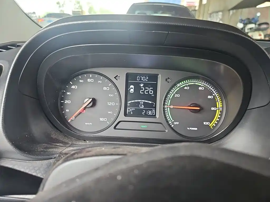 Roewe Clever — миниатюра 7