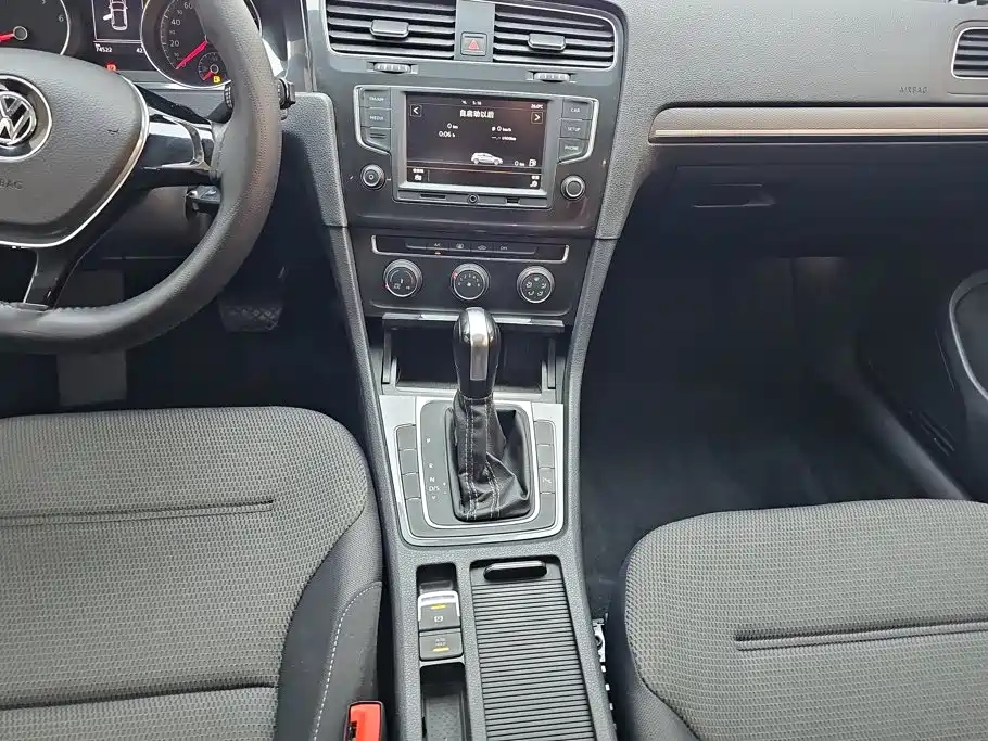 Volkswagen Golf — миниатюра 16