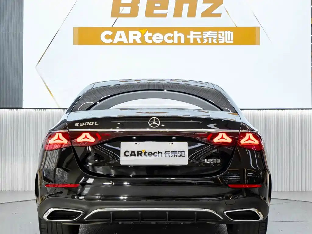 Mercedes-Benz E-Class — миниатюра 5