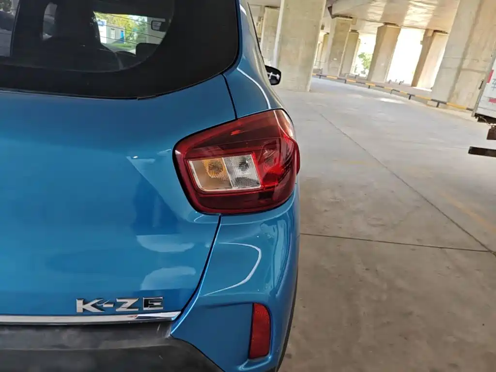 Renault City K-ZE — миниатюра 8