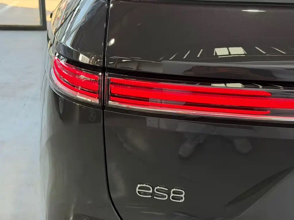 NIO ES8 — миниатюра 19