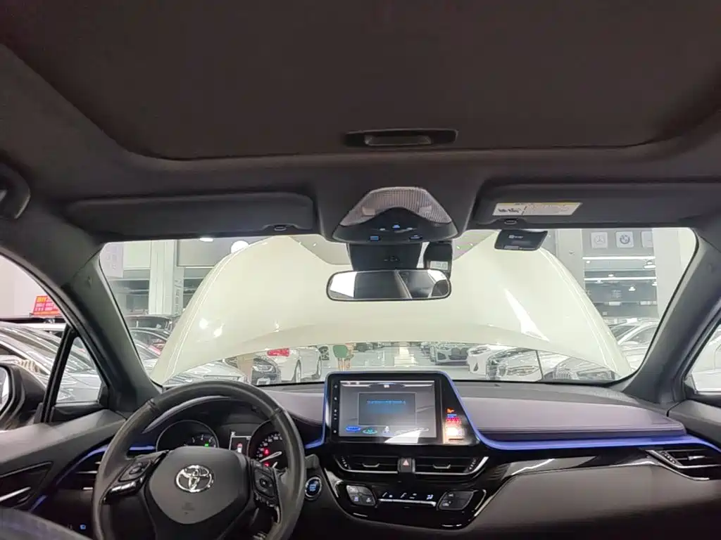 Toyota C-HR — миниатюра 18