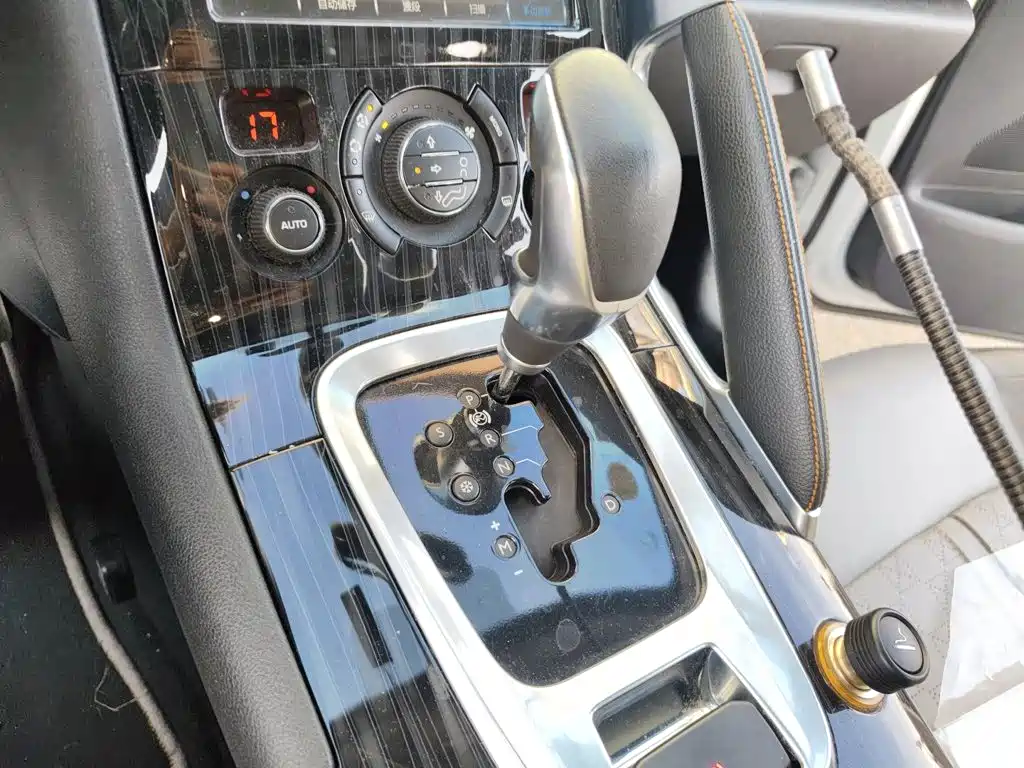 Peugeot 3008 — миниатюра 7