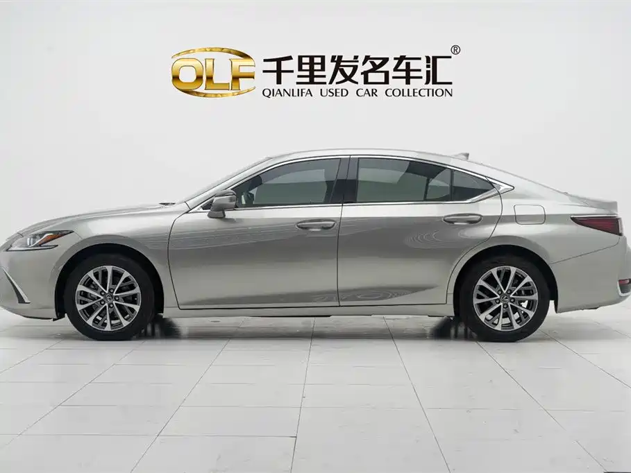 Lexus ES 2022 200