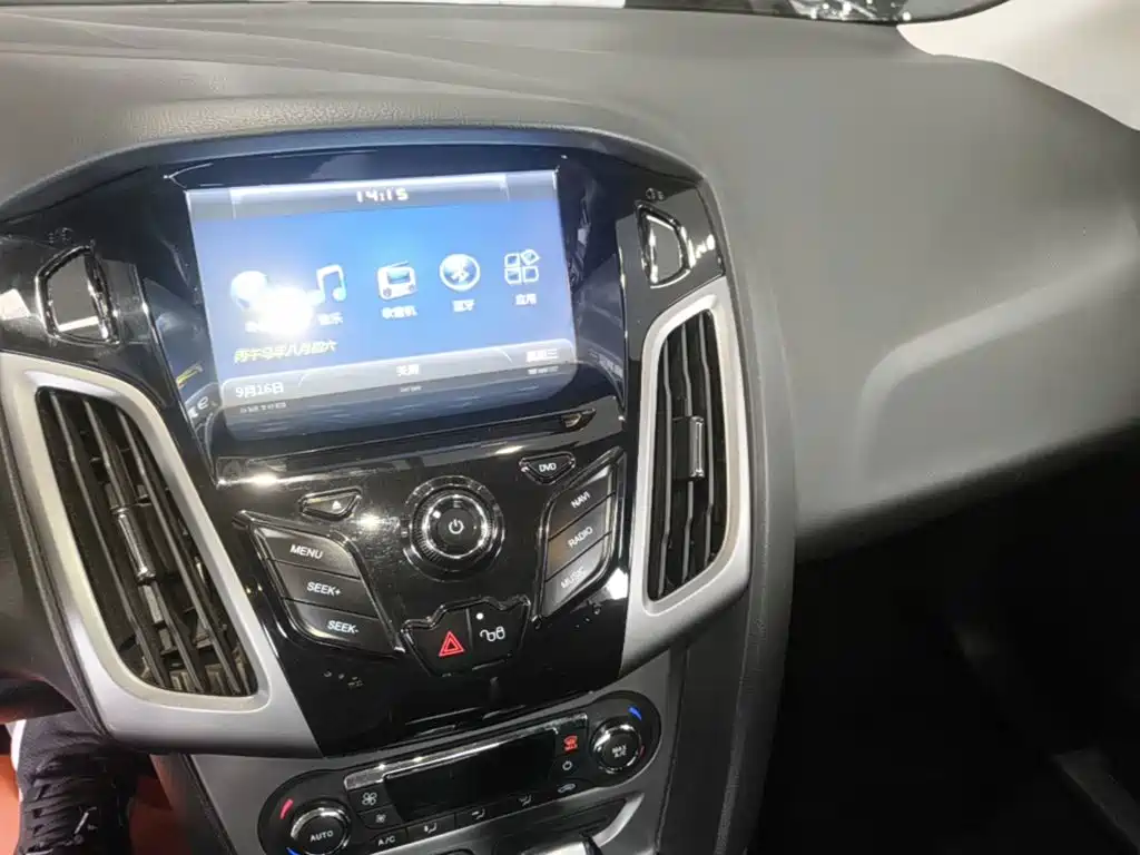 Ford Focus — миниатюра 13