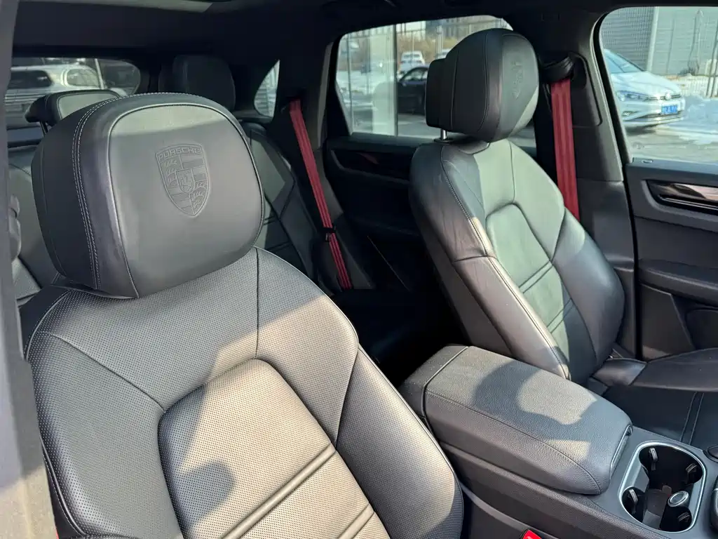 PORSCHE CAYENNE NEW ENERGY