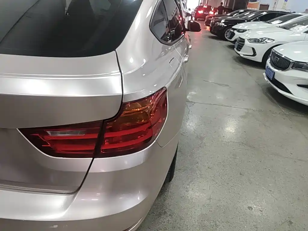 BMW 3 Series GT — миниатюра 8